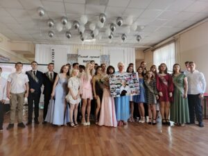 Торжественное вручение документа об основном общем образовании выпускникам 9 классов