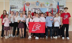 Пятиклассники вступили в ряды Юнармии!